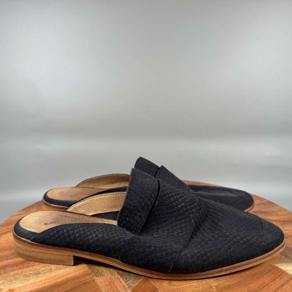 Free People At Ease Black Suede Snake Embossed Loafer Mules Womens 38 7‎